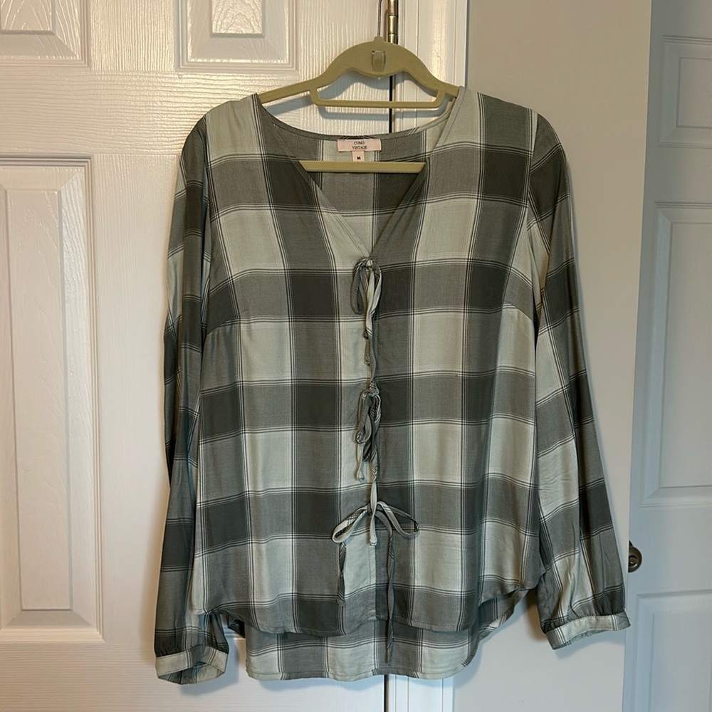Vince Camuto Plaid Long Sleeve Lace Up V Neck Blouse Size M
